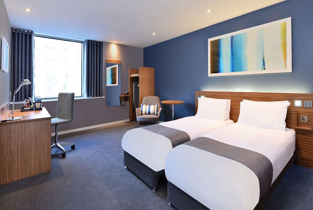 Travelodge London Ealing Habitación foto
